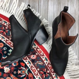 Jeffrey Campbell Cromwell Bootie Black Distressed